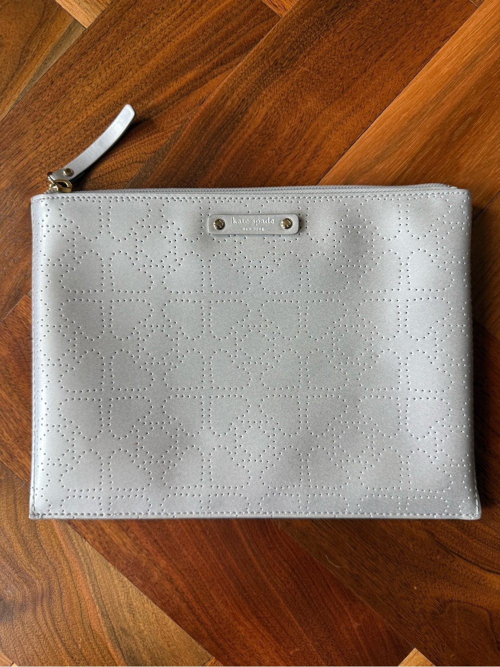 NWOT kate spade Metro Spade Silver Large Zipper Pouch